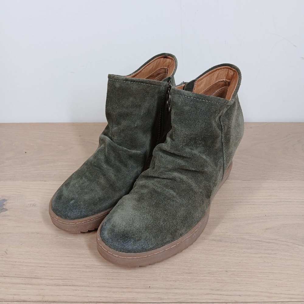 Sofft Wedge Ankle Boots Women's 8 Olive Green Suede Slouchy Side Zip Booties